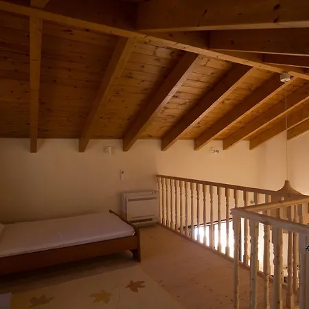 5 Stars Vila Svoronata